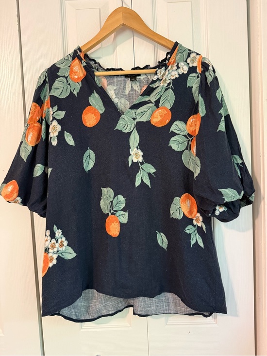 Ann Taylor Factory Tops - Ann Taylor Women's Linen Citrus Print V-Neck Blouse